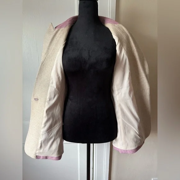 Cinq à Sept Lilac and Cream Blazer - Picture 9 of 13